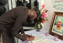 2Face Idibia Pay Condolence visit to Gov. Dickson Over his mother’s death
