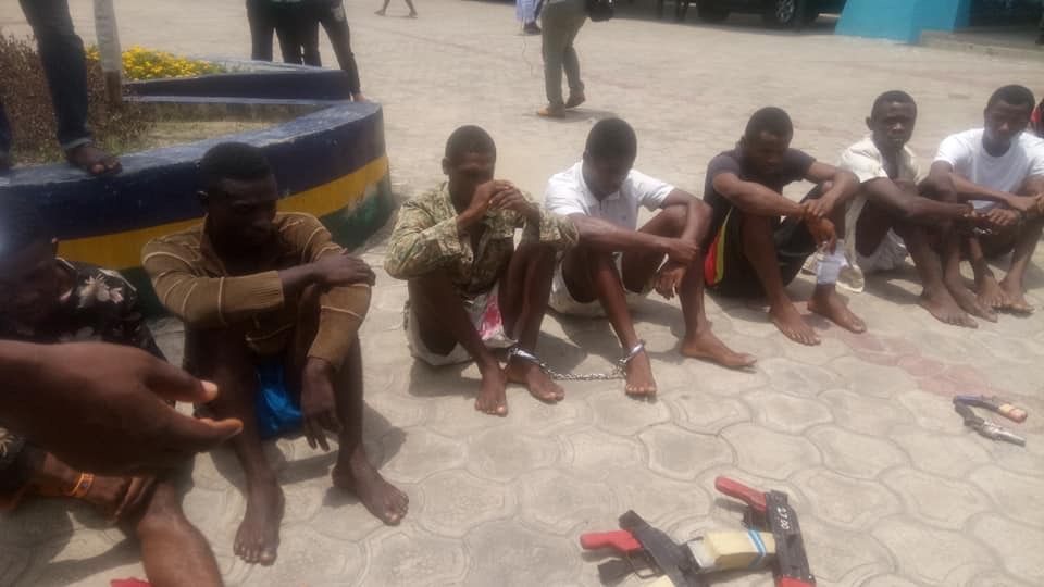 Bayelsa Police Parades 21 suspected Armed Rubbers, Cultists, Kidnappers 