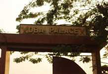Fake Benin Chief Stripped Naked at Oba’s Palace For Impersonation