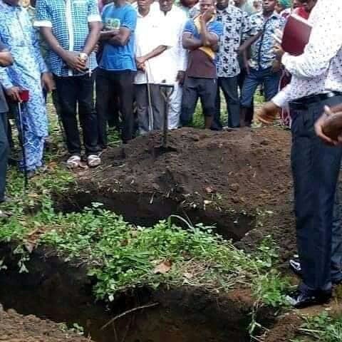 Nigerian Man Buries Two Children Same Day, Wife Still In Mortuary [PHOTOS]