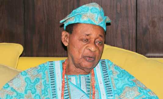 Query: “Don’t disrespect obas in Yorubaland” – Alaafin of Oyo writes Fayemi