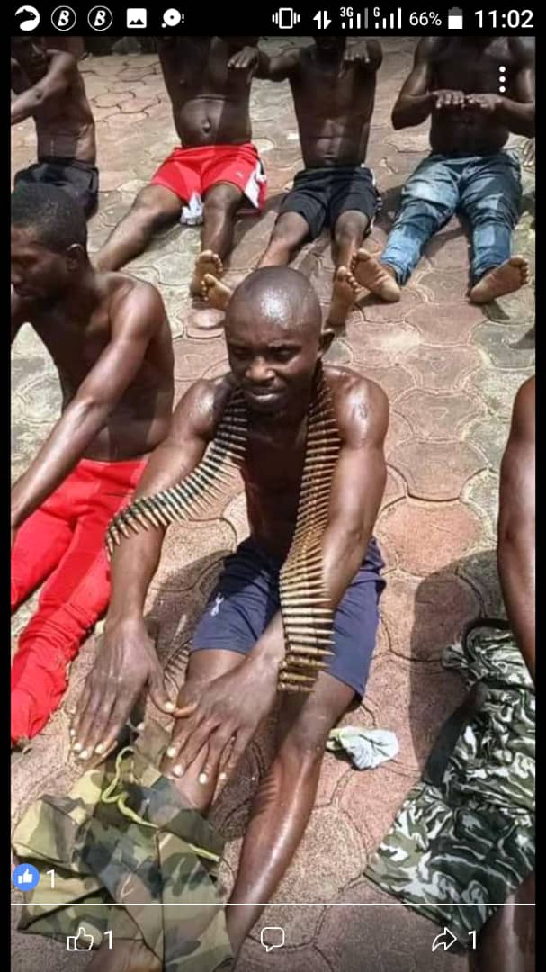 PHOTOS: Nigerian Army Arrested Zifagha (Suspect) and 14 others during the 2019 Presidential and National Assembly Elections with ammunitions in Ikebiri
