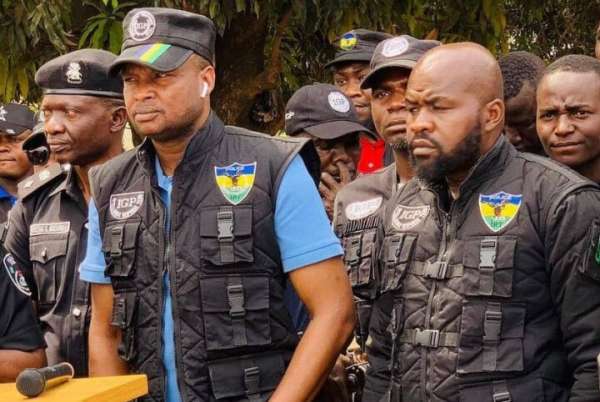 18E38143-33E5-481A-BDDE-53B26C0C8566