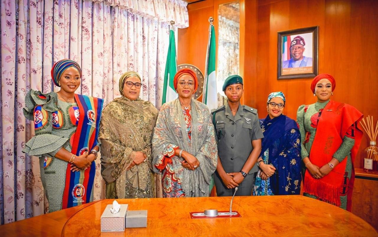 PHOTOS: Tinubu’s wife receives first female Nigerian graduate of Royal Military Academy, UK
